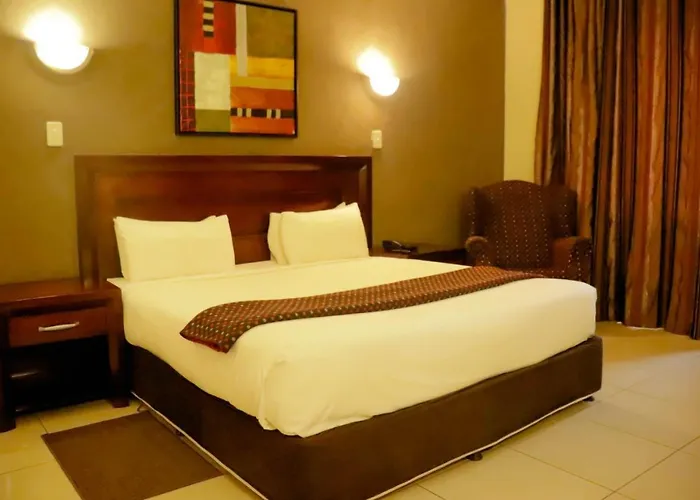 Desert Sands Hotel