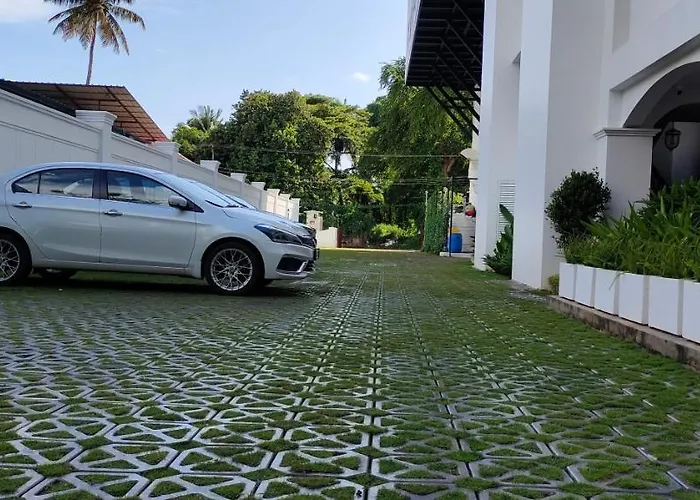Prasanthi Hotel