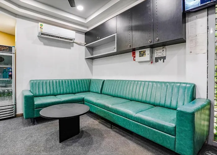Fabhotel Saarthi Inn