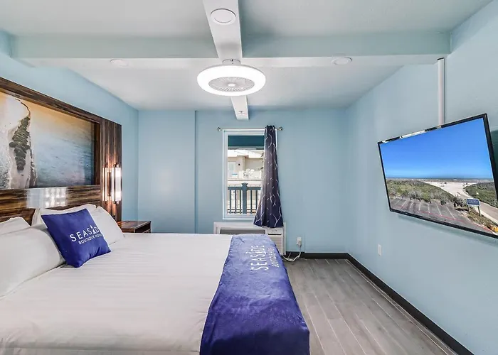 Seaside Boutique Hotel, Waves At Your Doorstep