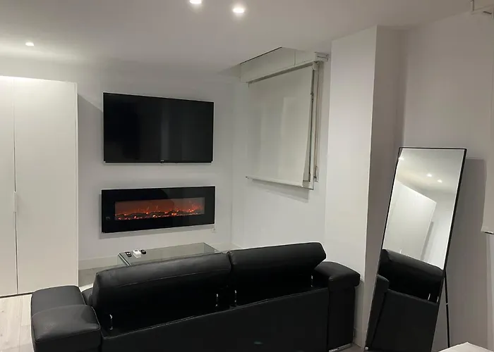 H. Pelayo Autocheck-In Suites Con Jacuzzi