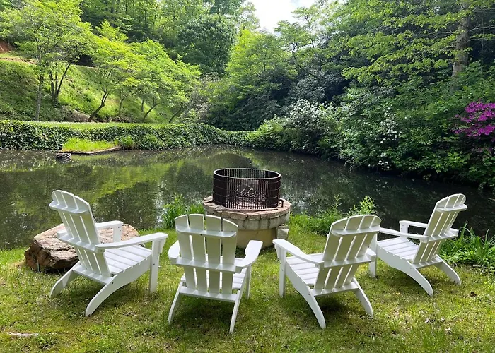 Outland Chalet & Suites Great Smoky Mountains