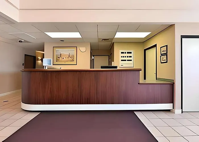 Econo Lodge Inn & Suites Jackpot Near Casino