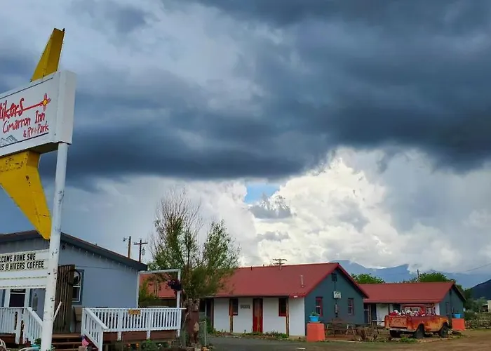 Cimarron Inn & Rv Park