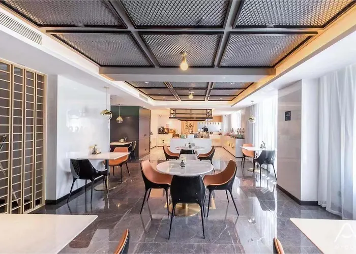 Atour Hotel Urumqi Airport Degang Wanda