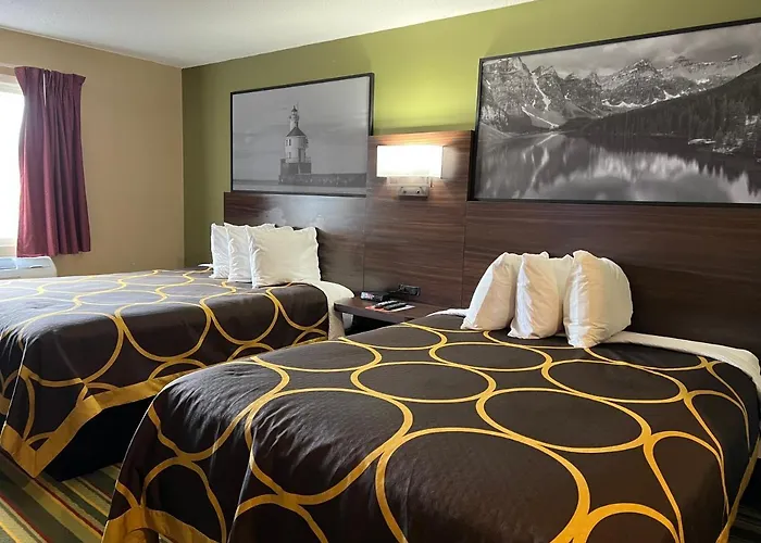 Super 8 By Wyndham Superior Wi