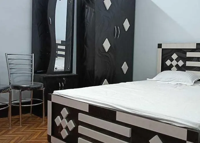 Oyo Hotel Pp Crown
