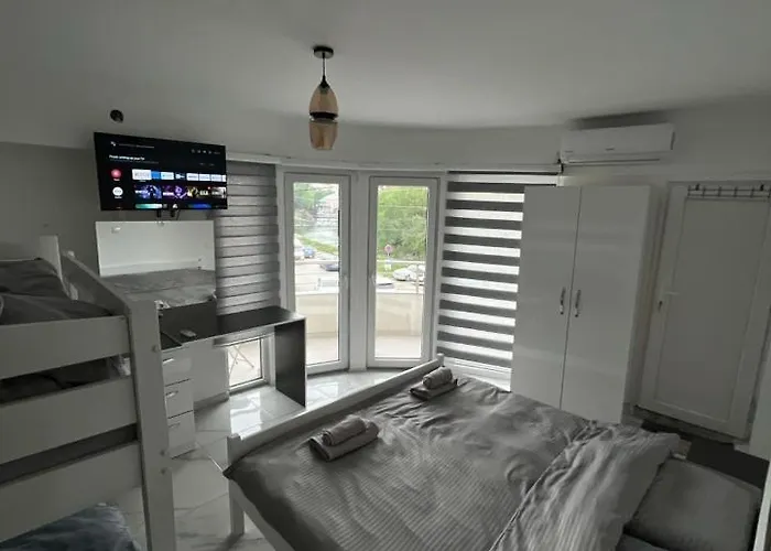 Hotel 7 Arians's
