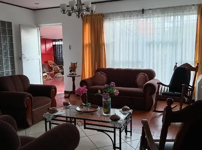 Chavenogue Hotel