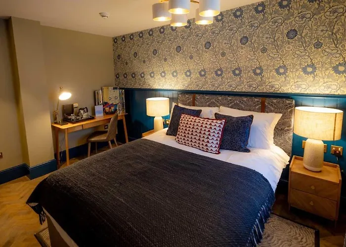 Brisbane House Hotel