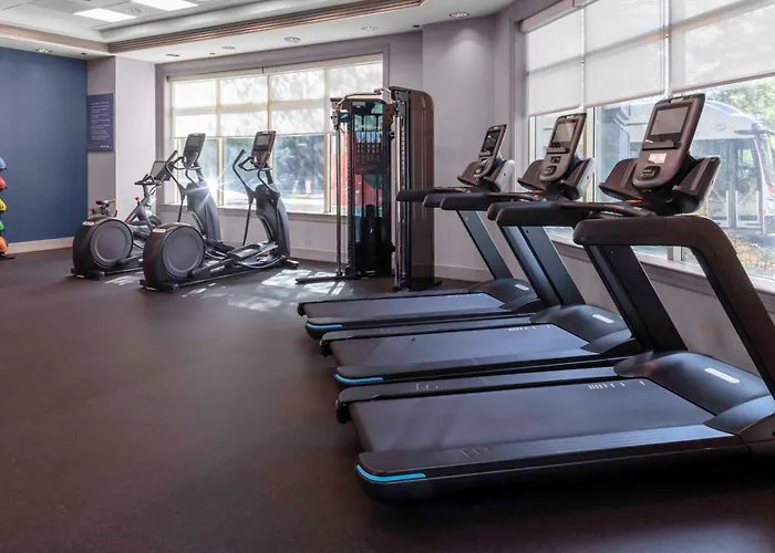 Hampton Inn & Suites Arlington Crystal City Dca