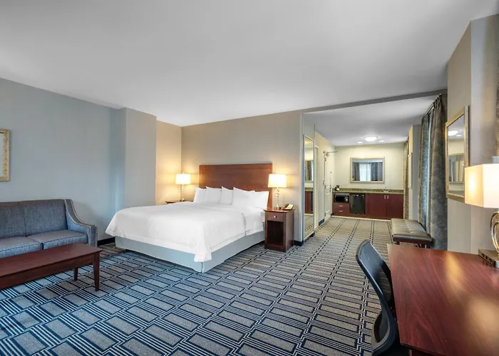 Hampton Inn & Suites Providence Downtown