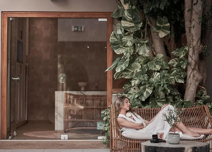Troulis Apart-Hotel
