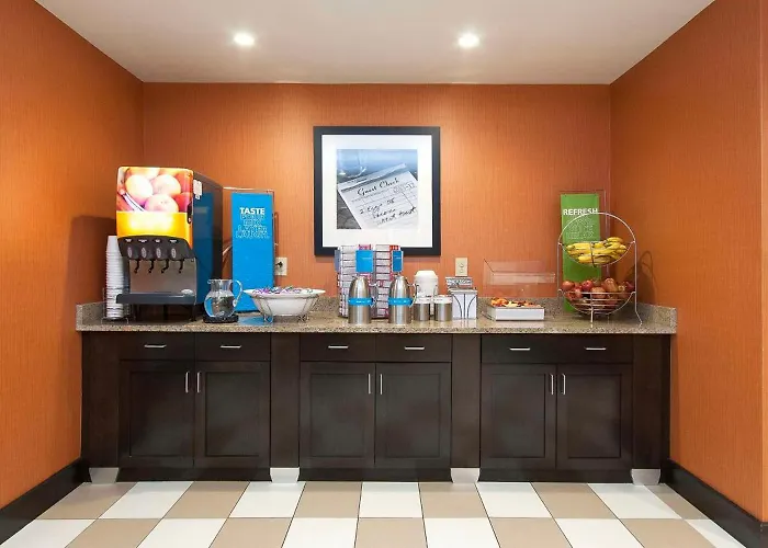 Hampton Inn & Suites Seneca-Clemson Area