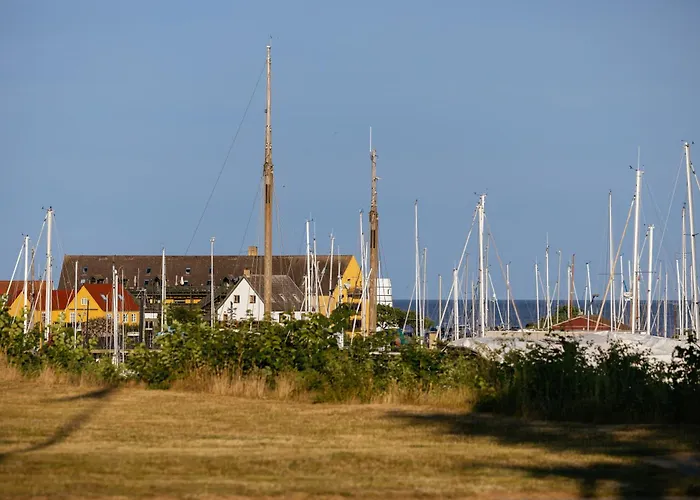 Strandhotel Klinten ApS
