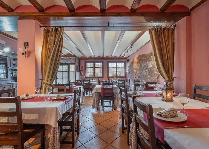 Hotel - Restaurante Prado Del Navazo