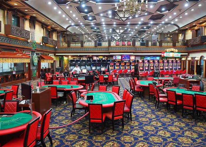 Grand Regal Hotel Davao