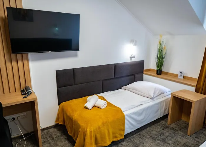 Hotel Duet