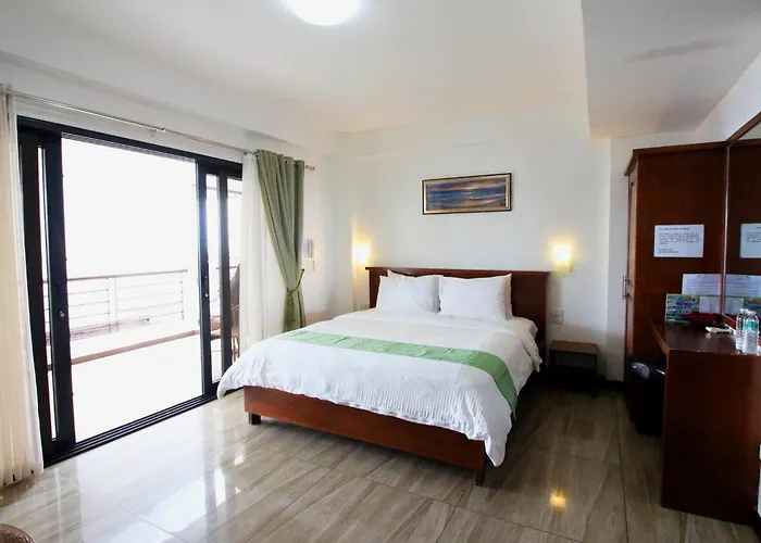 Manarra Sea View Resort