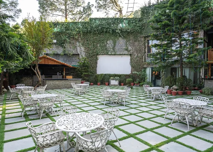 Kasauli Castle Resort
