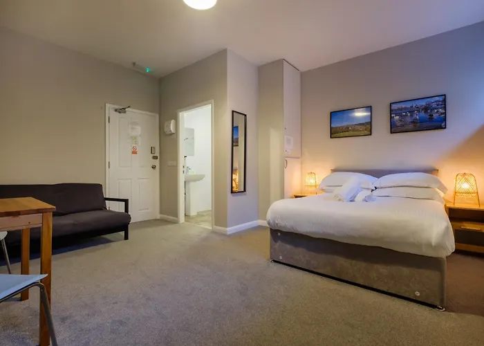Station Lodge - Free Off-Site Health Club Access With Pool, Sauna, Steam Room & Gym