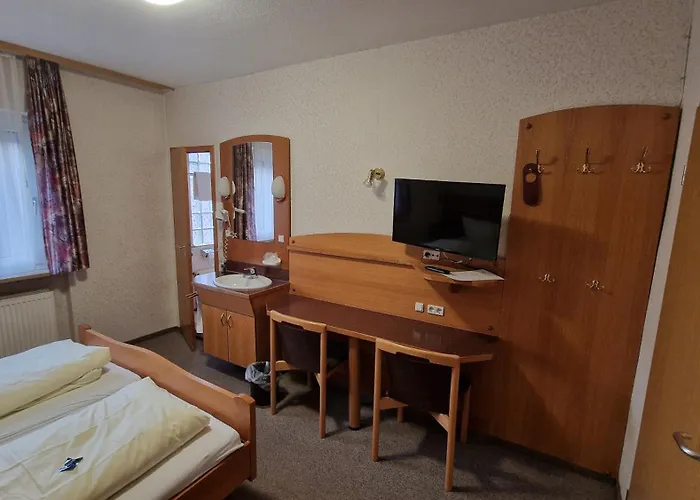 Schwarzer Adler - Hotel Garni