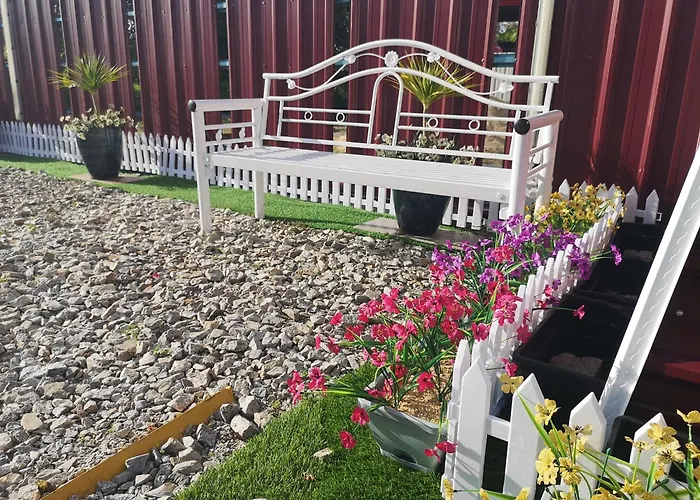 Red Triangle Cottage Roomstay Kerteh Paka