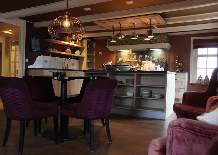 Hotel West Inn