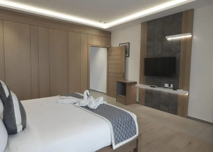 Ritz Avenue Luxury Hotel