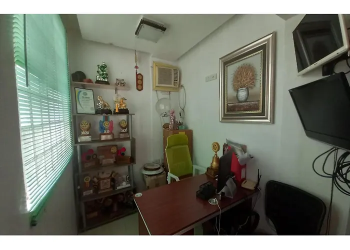 Oyo 1048 Jomckayl Apartelle