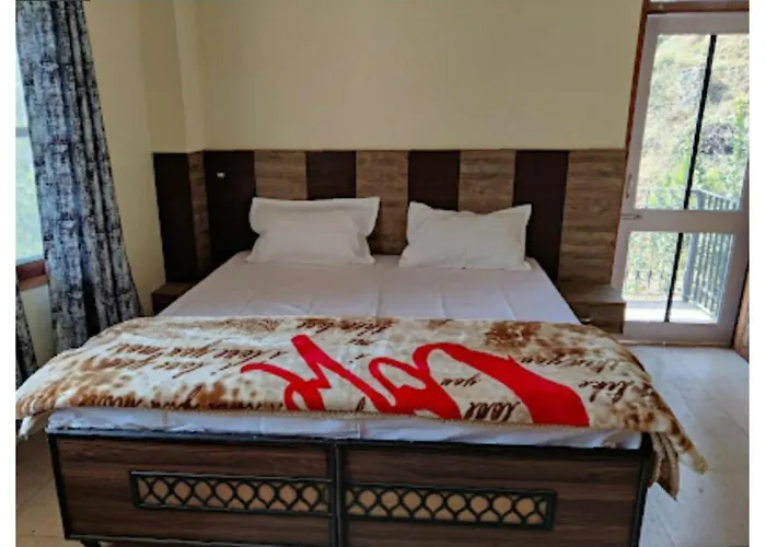 Goroomgo Homestay Sukh Dham Shimla - Homestay Like Home Feeling Mountain View