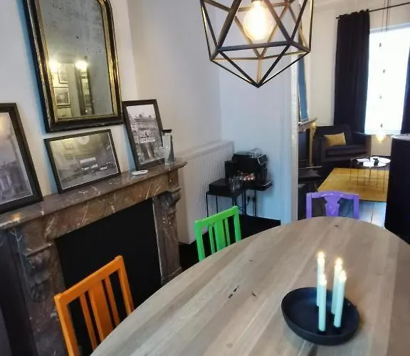 Chantilly Townhouse Gent