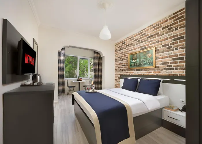 Istanbul Hotel & Suites