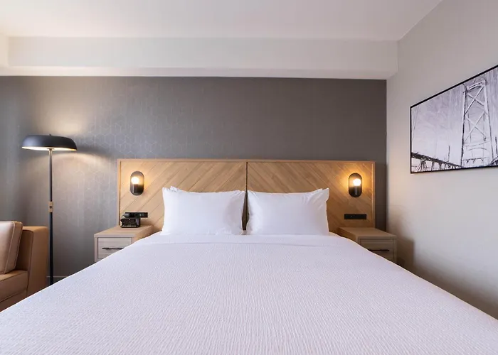 Sandman Signature Dartmouth Hotel & Suites