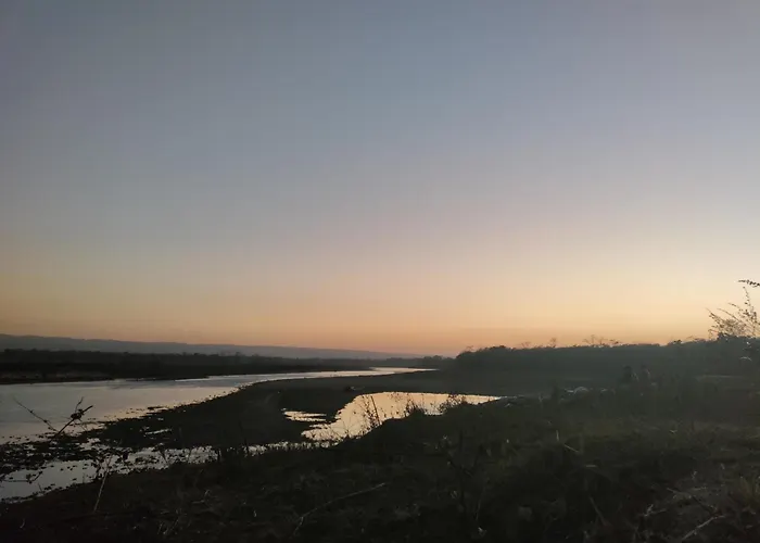 Safari Wildlife Lodge & Camp
