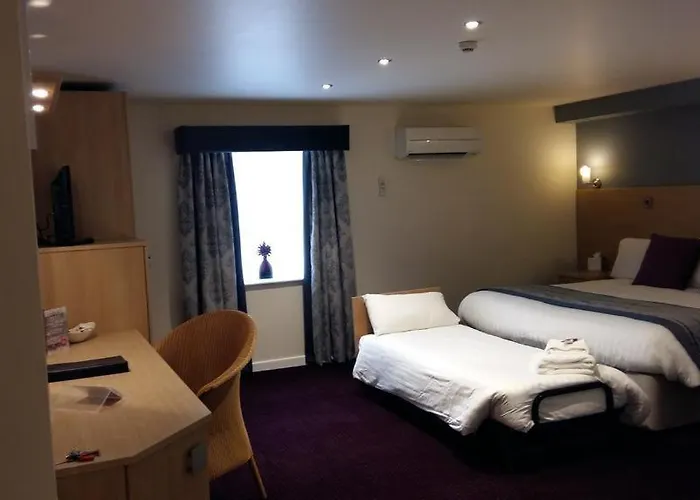 Cambridge Hotel Waterfront