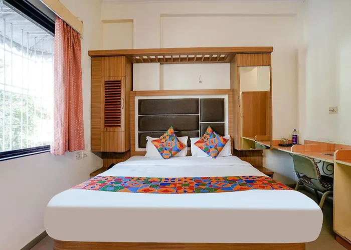Fabexpress Shanti Inn - Nr Vijay Mamta Theatre, Nashik Road