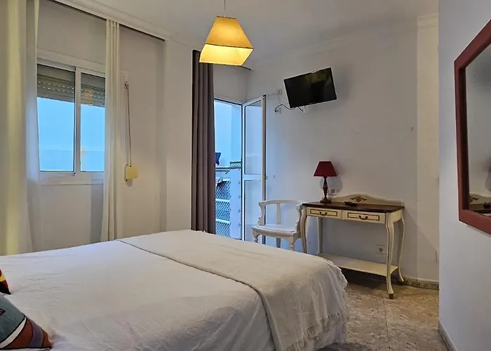 Hostal Boutique Luna De Nerja Olive Oil Free Degustation & Sale