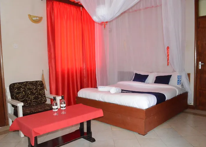 Hotel Senate Juja