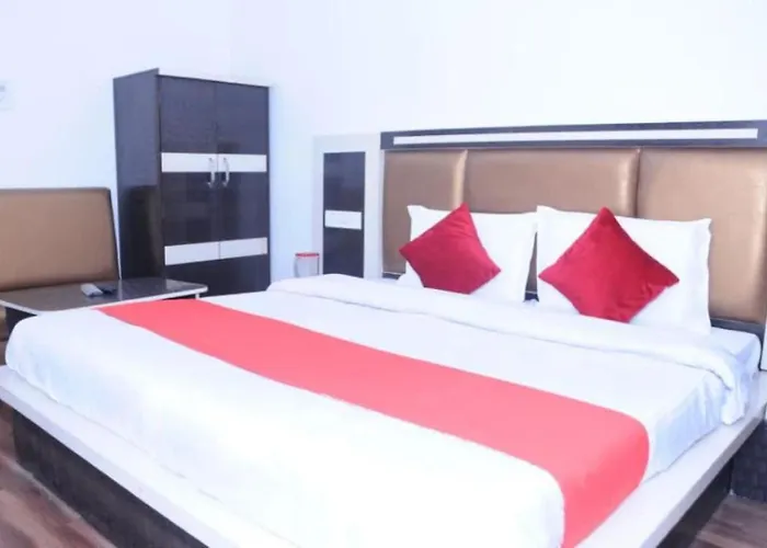 Hotel Lords Paradise