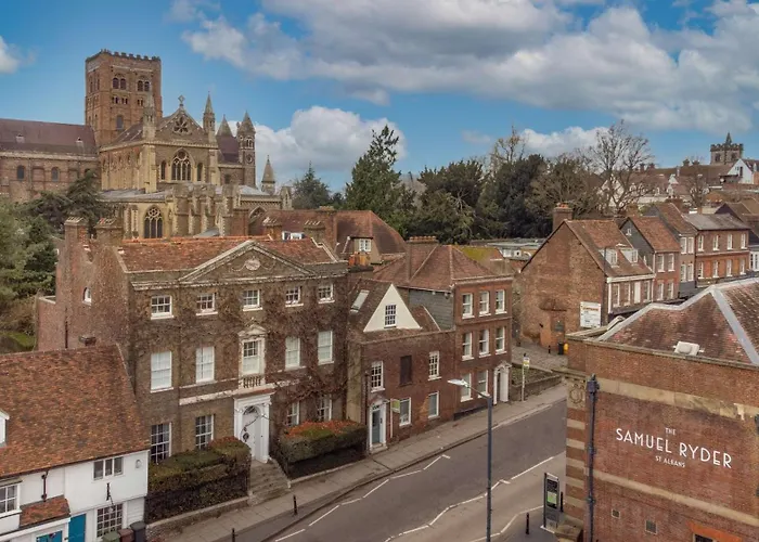 The Samuel Ryder Hotel St Albans, Tapestry Collection Hilton