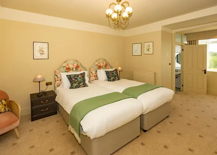 Eype'S Mouth Country Hotel
