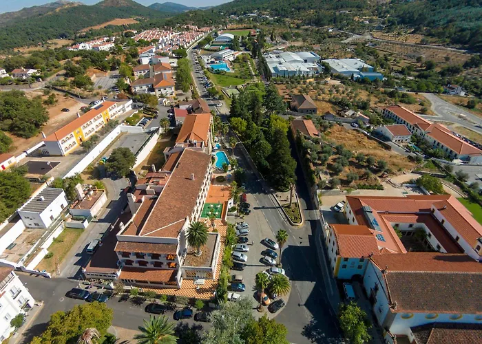 Hotel Sol E Serra