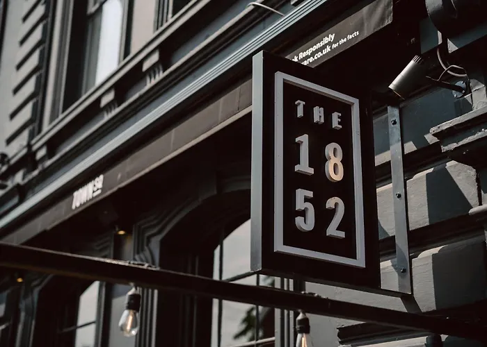 The 1852 Hotel - Self Check-In Belfast