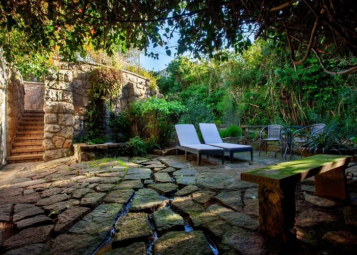 Casa Vela Boutique House & Spa