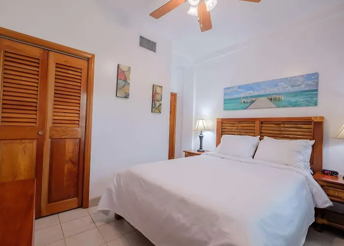 Best Western Grand Baymen Gardens