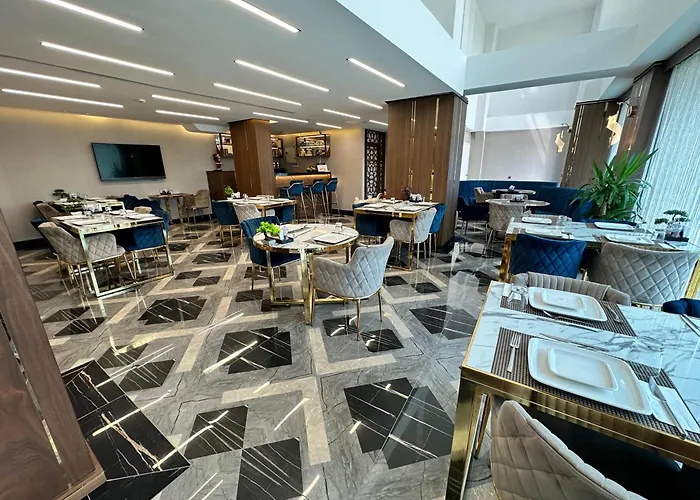 Trademark By Wyndham Operla Airport Hotels Arnavutkoey