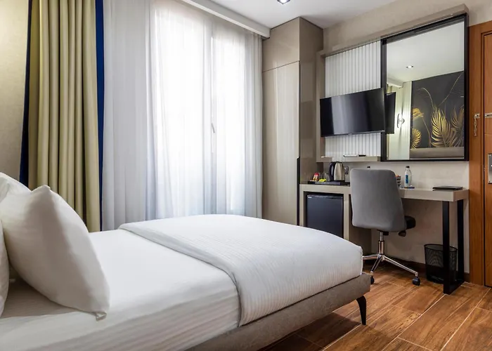 Dem Premium Hotel - Round Trip Airport Service - Istanbul International Airport