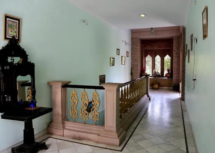 Hotel Karan Villas