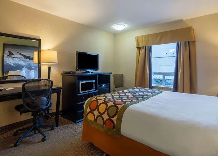 Super 8 By Wyndham Edmonton International Airport